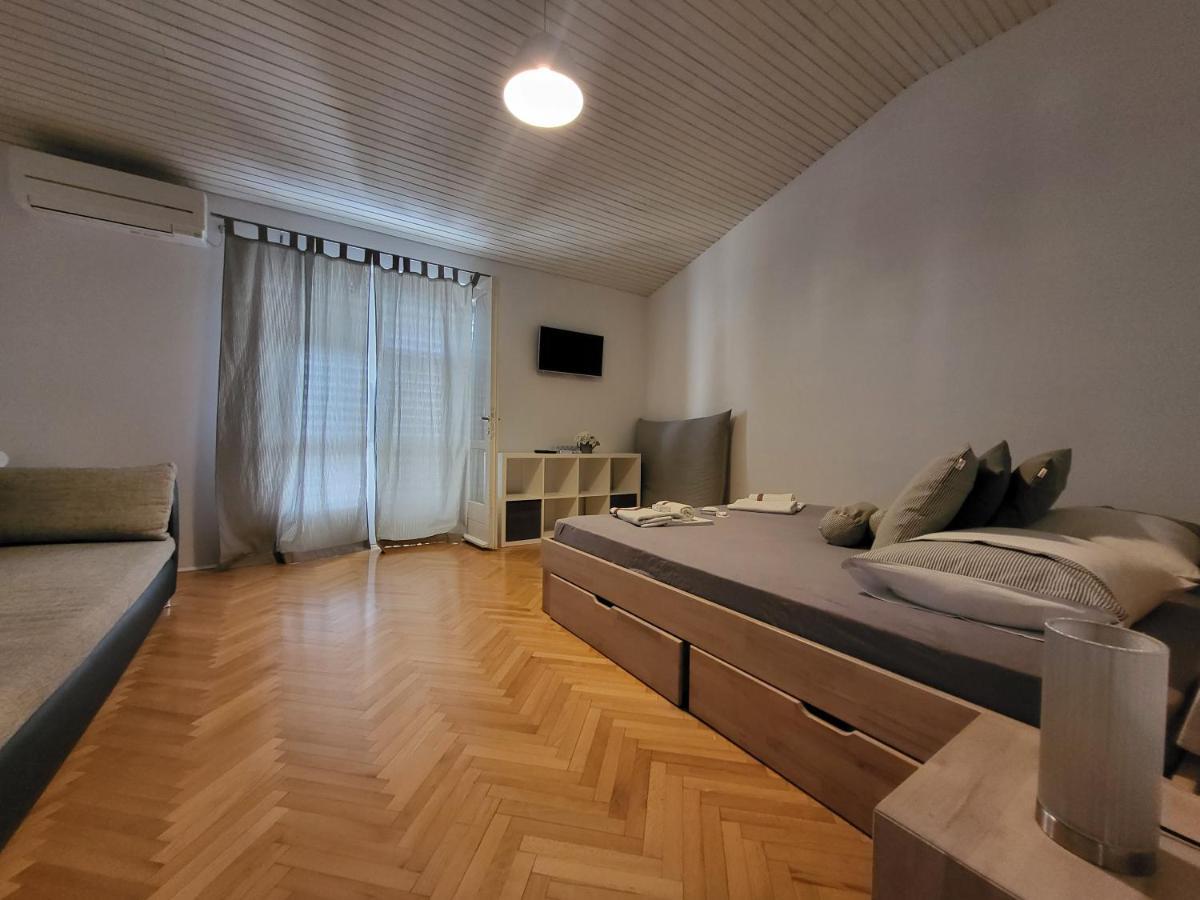 Apartment Villa Mirna Макарська Екстер'єр фото