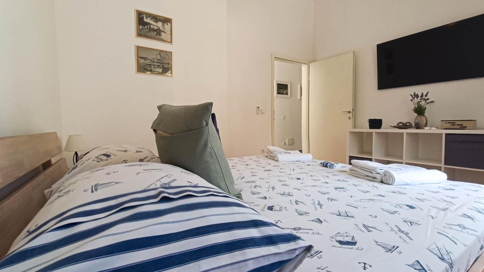 Apartment Villa Mirna Макарська Екстер'єр фото